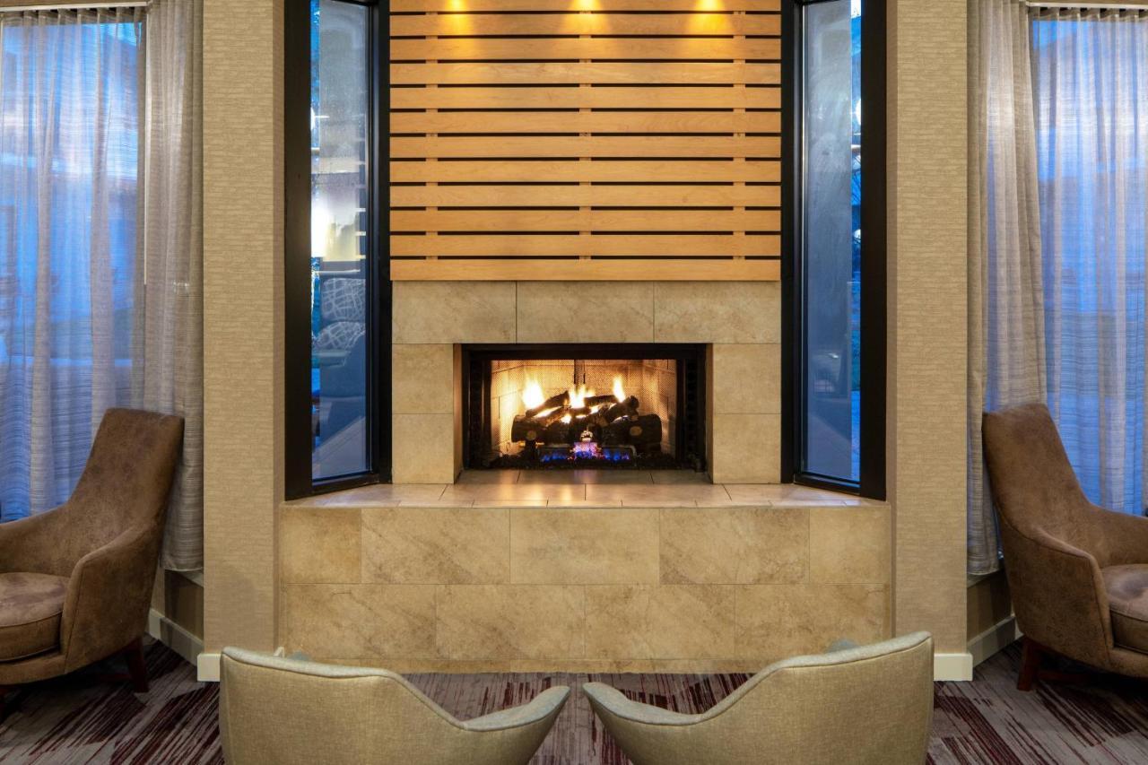 Courtyard By Marriott Dulles Airport Herndon/Reston Exterior photo