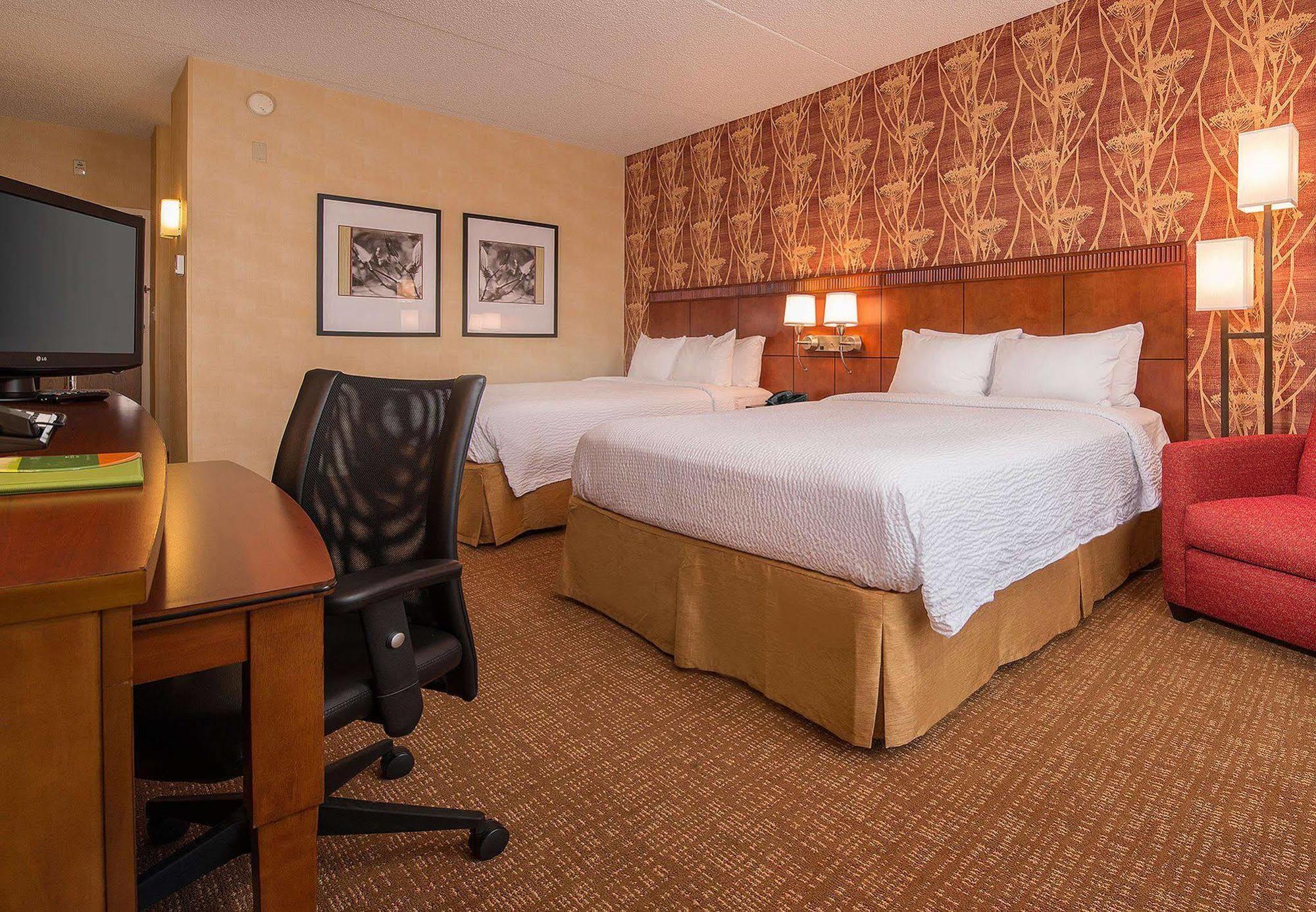 Courtyard By Marriott Dulles Airport Herndon/Reston Exterior photo